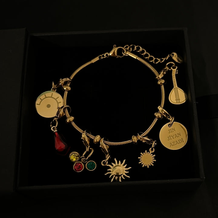 Nalo Charm Armband