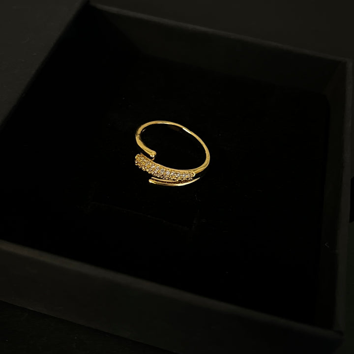 Tîşk mit Zirkonia Ring